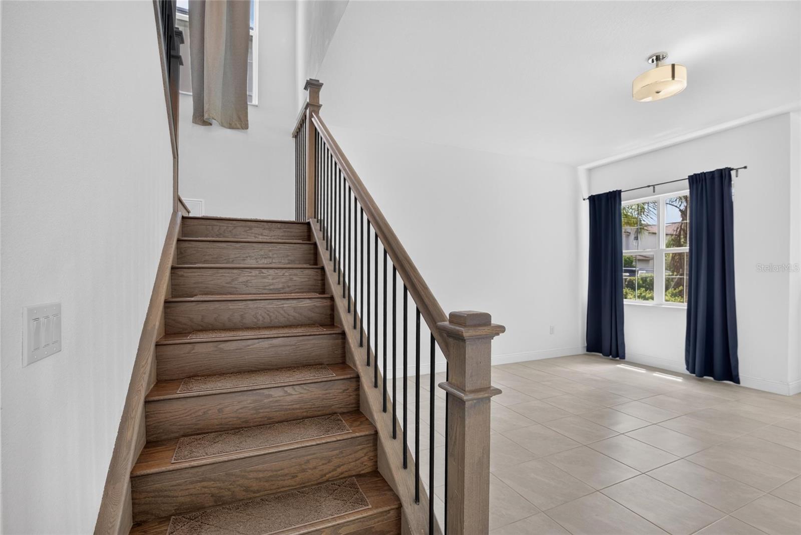 31142 LINDENTREE DR — photo 17