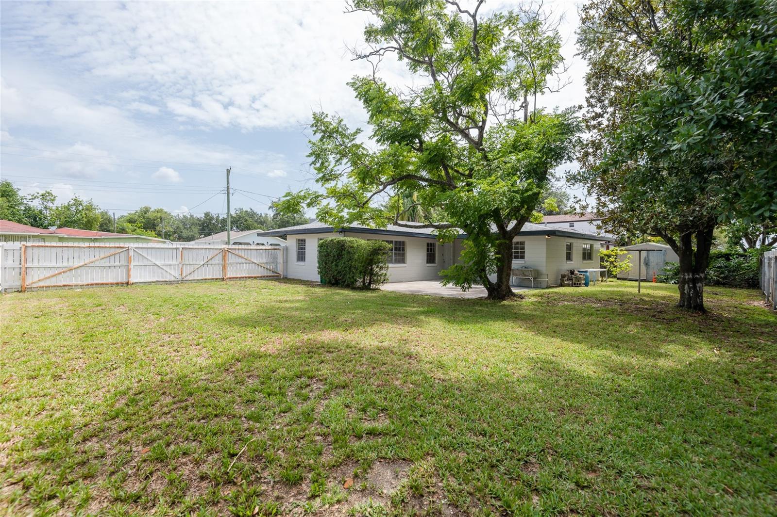 2421 LINSEY ST — photo 14