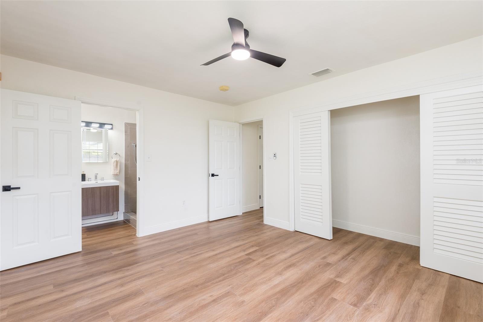 2421 LINSEY ST — photo 15