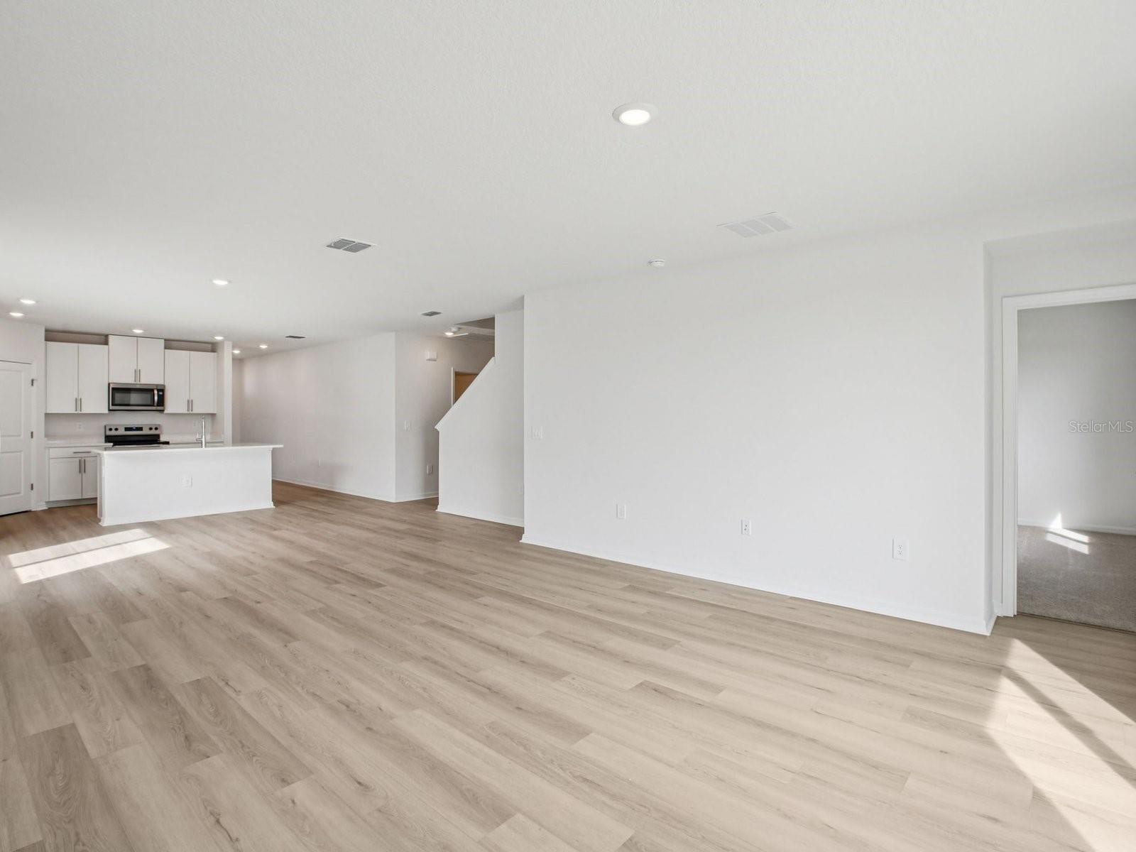108 GENTLE RAIN LN — photo 4