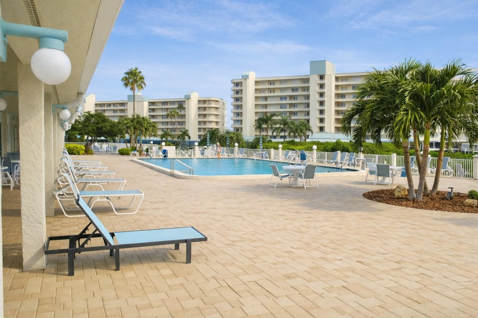 7984 SAILBOAT KEY BLVD S #306 — photo 32