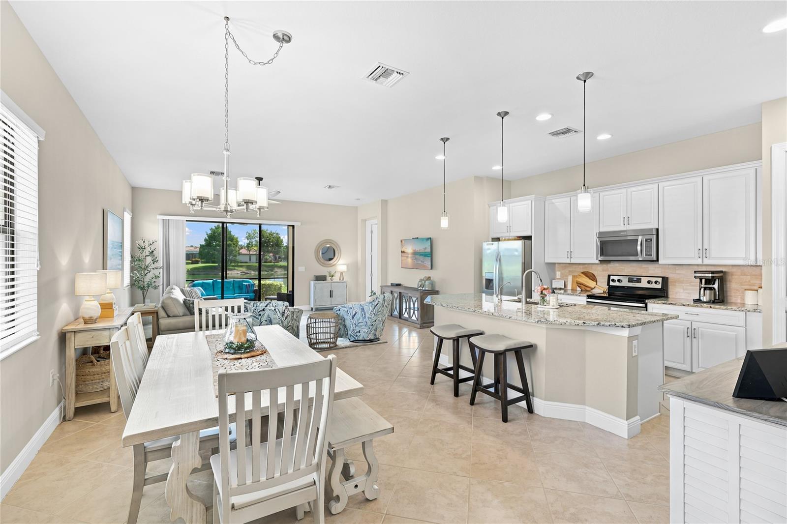 10496 CROOKED CREEK DR — photo 5