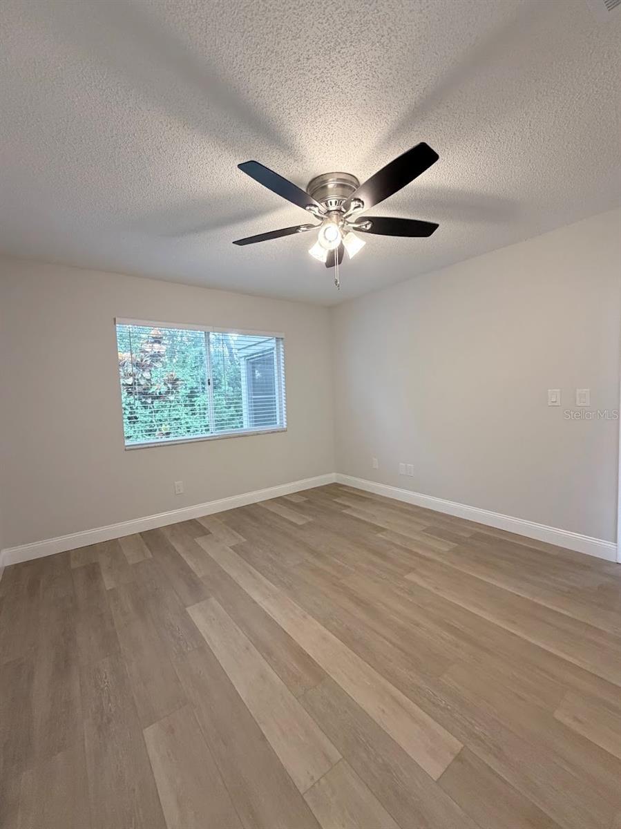 12406 EAGLESWOOD DR #B — photo 20