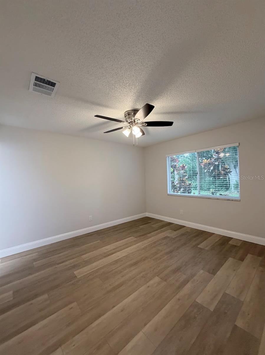 12406 EAGLESWOOD DR #B — photo 18