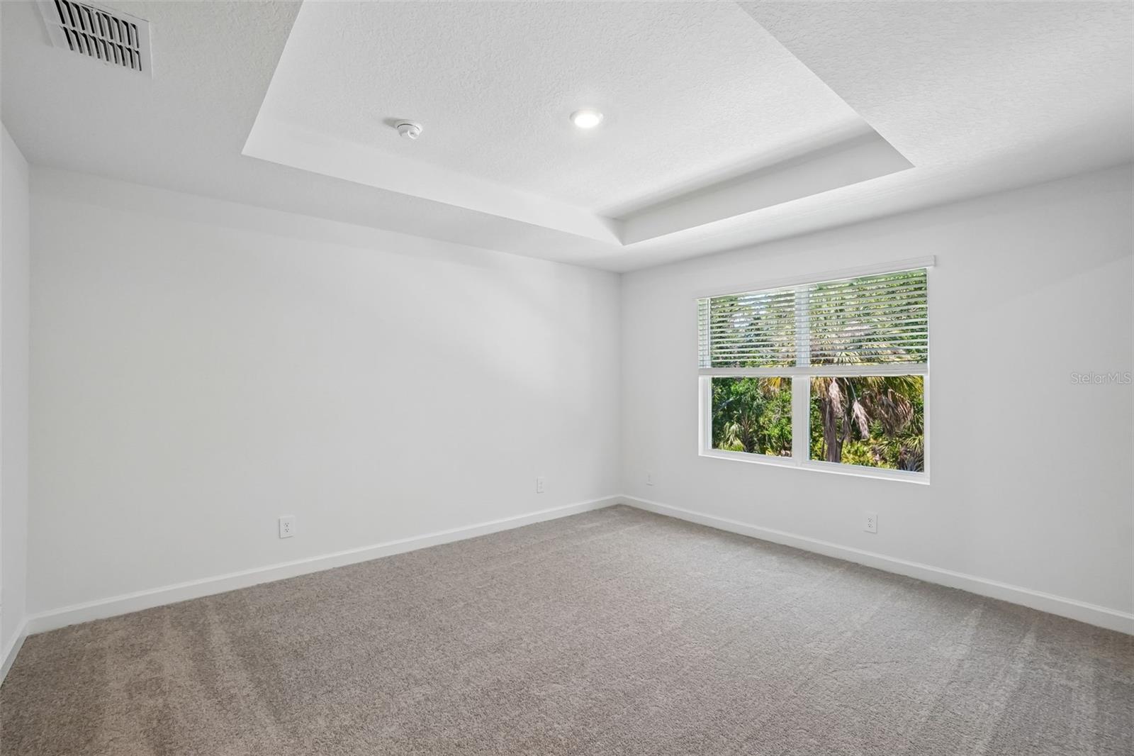7556 DEER VALLEY CIRCLE — photo 22