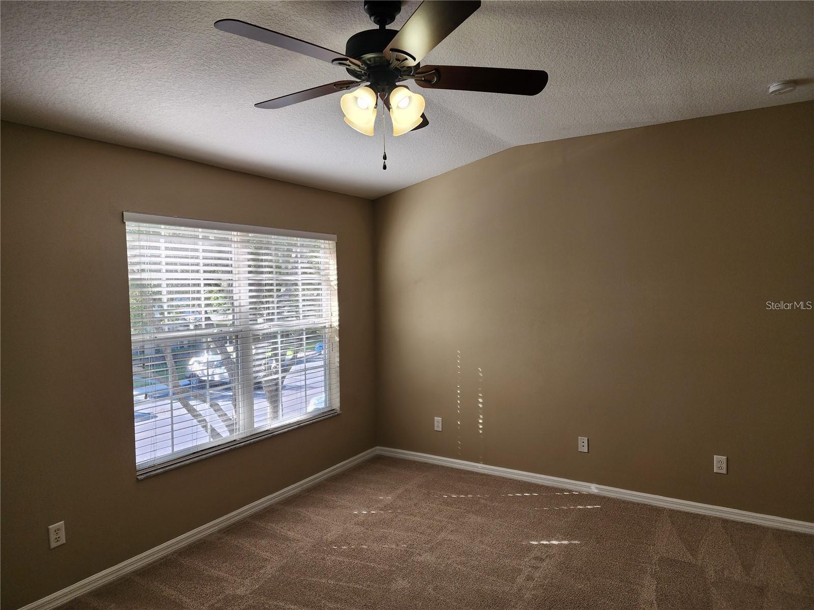15924 FISHHAWK CREEK LN — photo 26