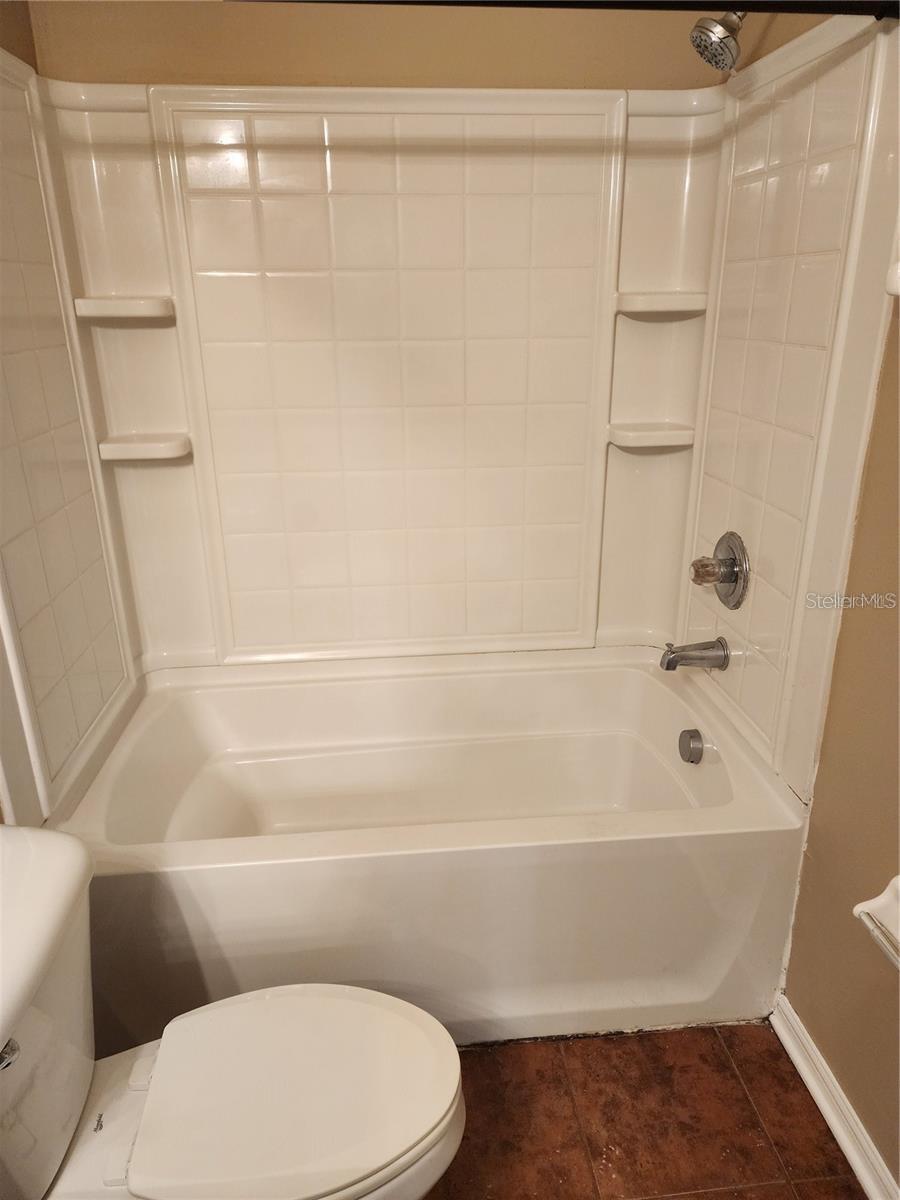 15924 FISHHAWK CREEK LN — photo 32