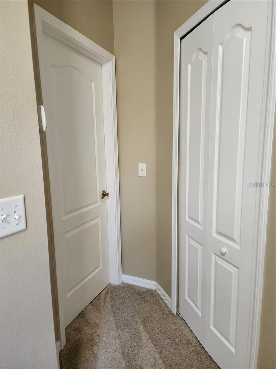 15924 FISHHAWK CREEK LN — photo 31
