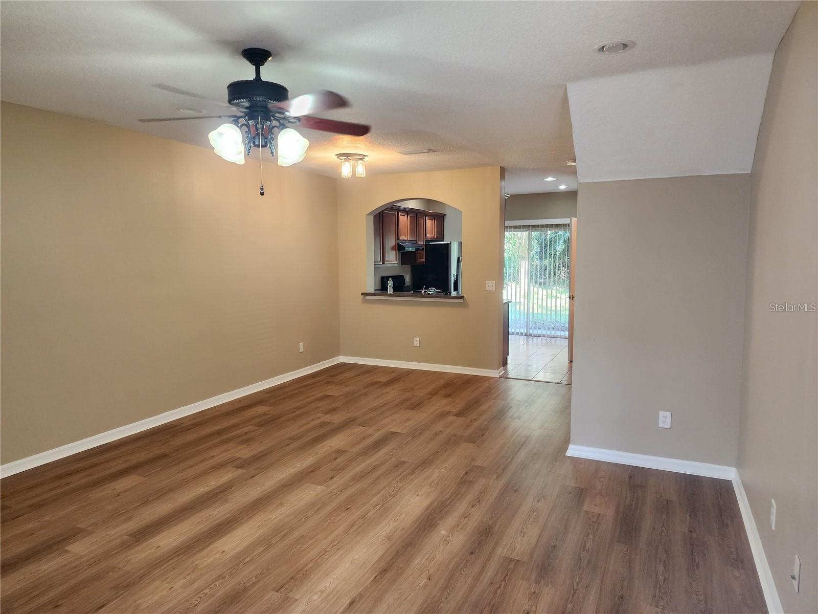 15924 FISHHAWK CREEK LN — photo 2