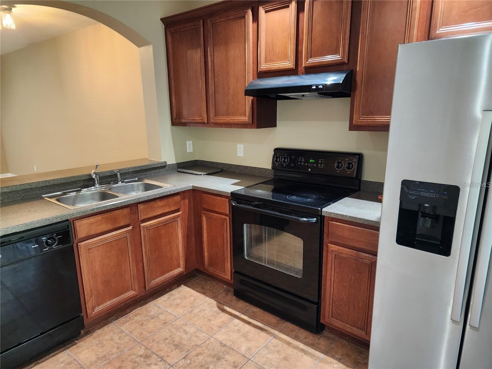 15924 FISHHAWK CREEK LN — photo 4