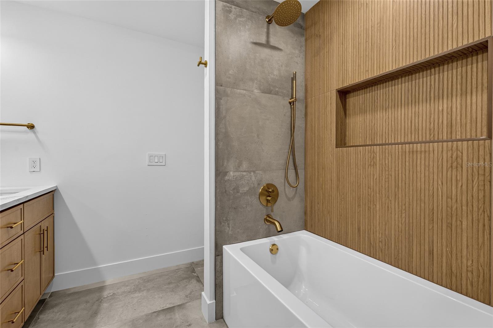 3325 WEBBER WOODS DR — photo 54
