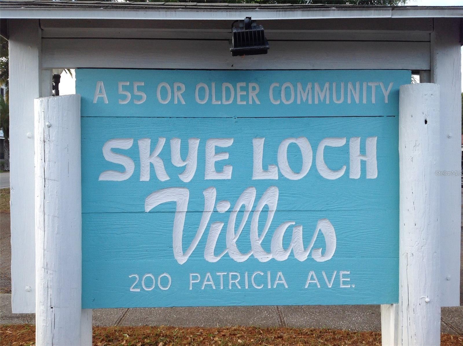 180 SKY LOCH DR W — photo 25