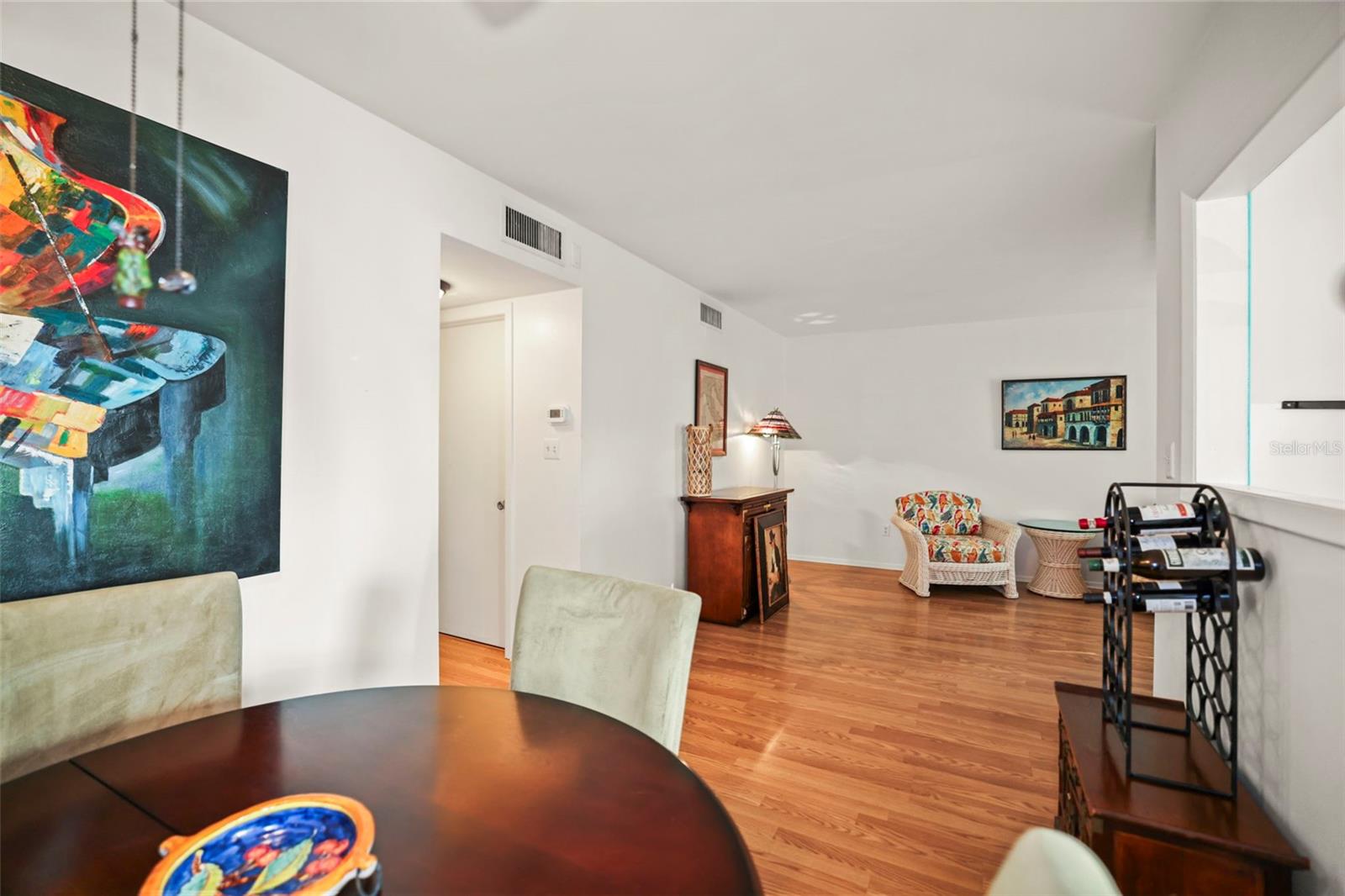 180 SKY LOCH DR W — photo 12
