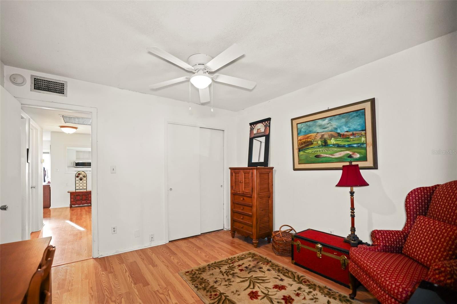 180 SKY LOCH DR W — photo 15