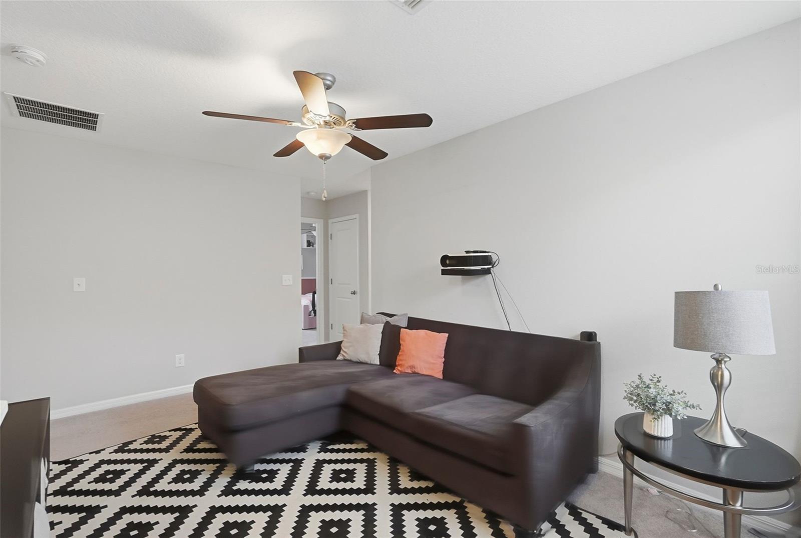 17204 YELLOW PINE ST — photo 25
