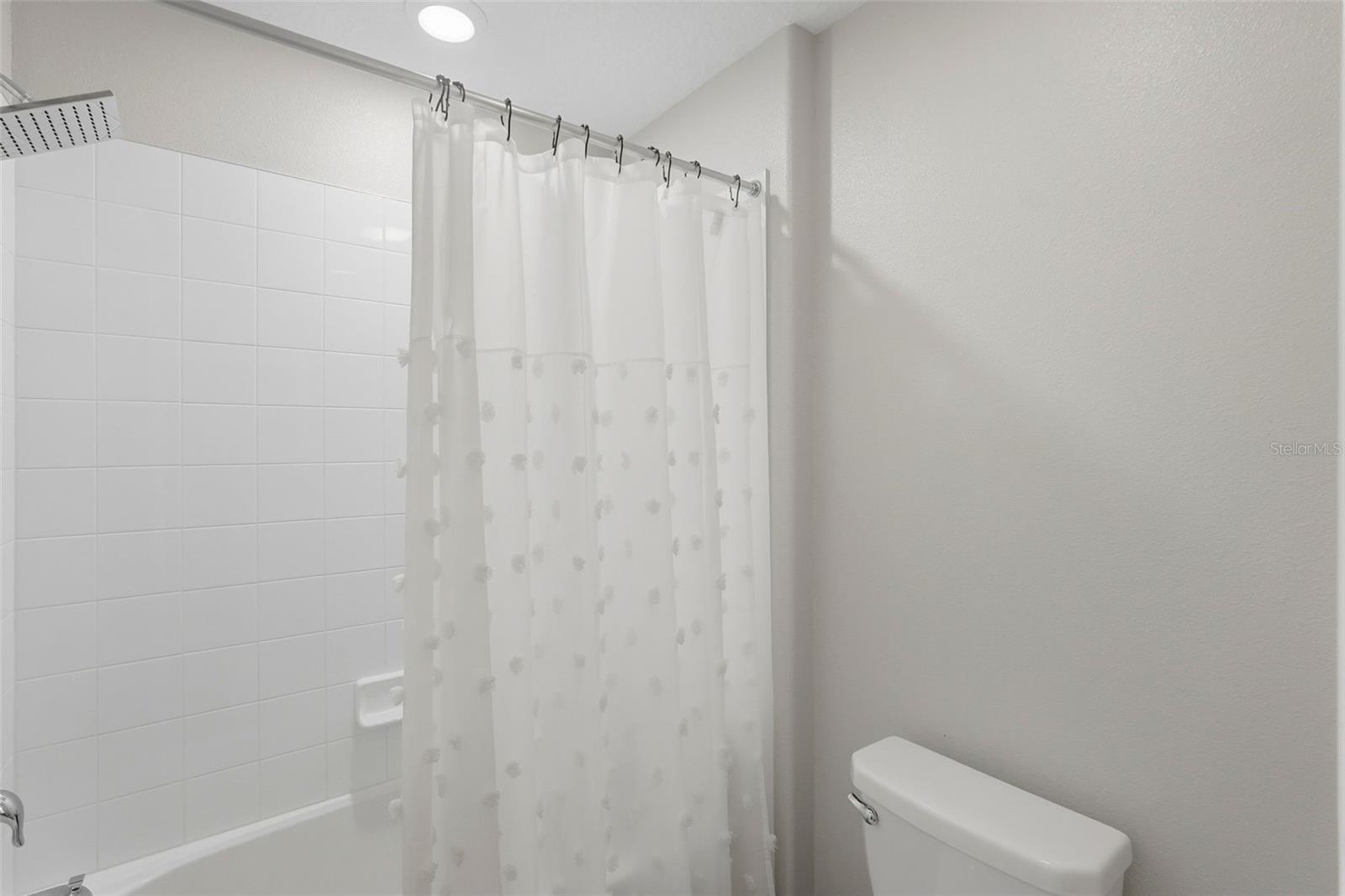 17204 YELLOW PINE ST — photo 40