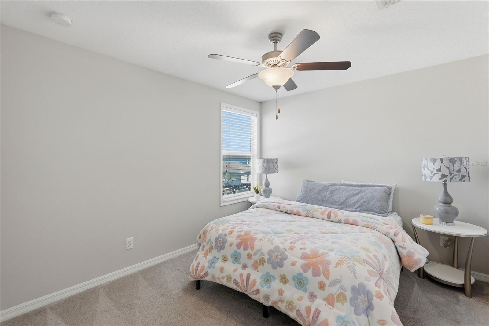 17204 YELLOW PINE ST — photo 39