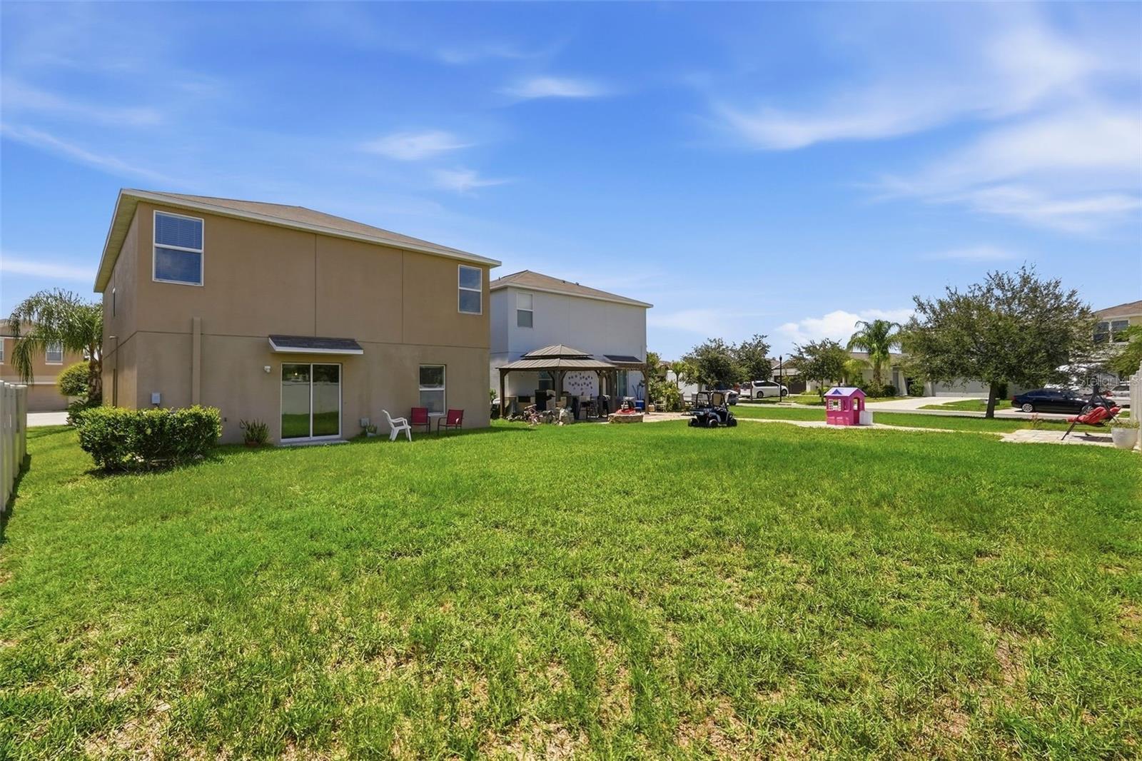 17204 YELLOW PINE ST — photo 47