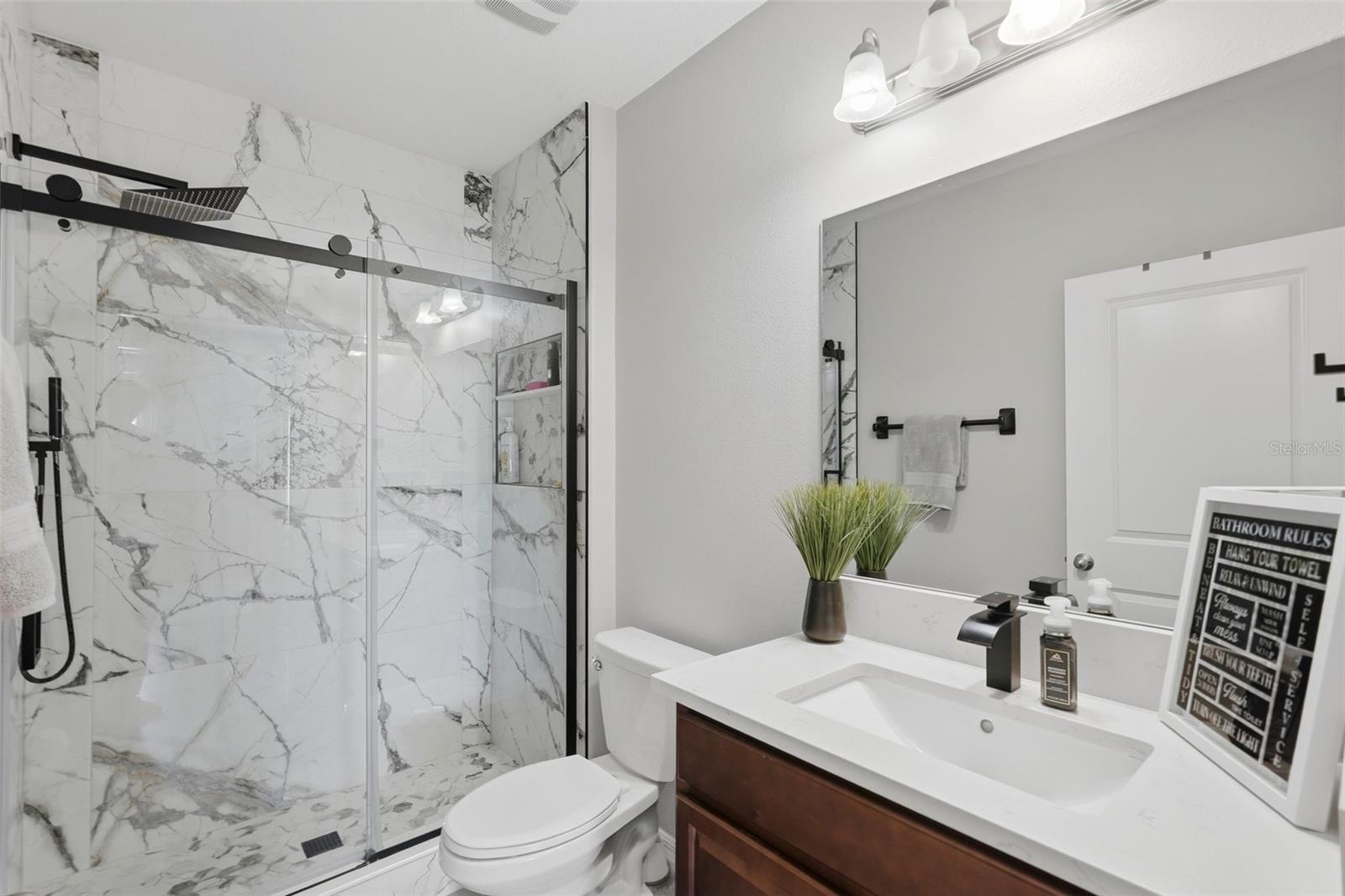 17204 YELLOW PINE ST — photo 18