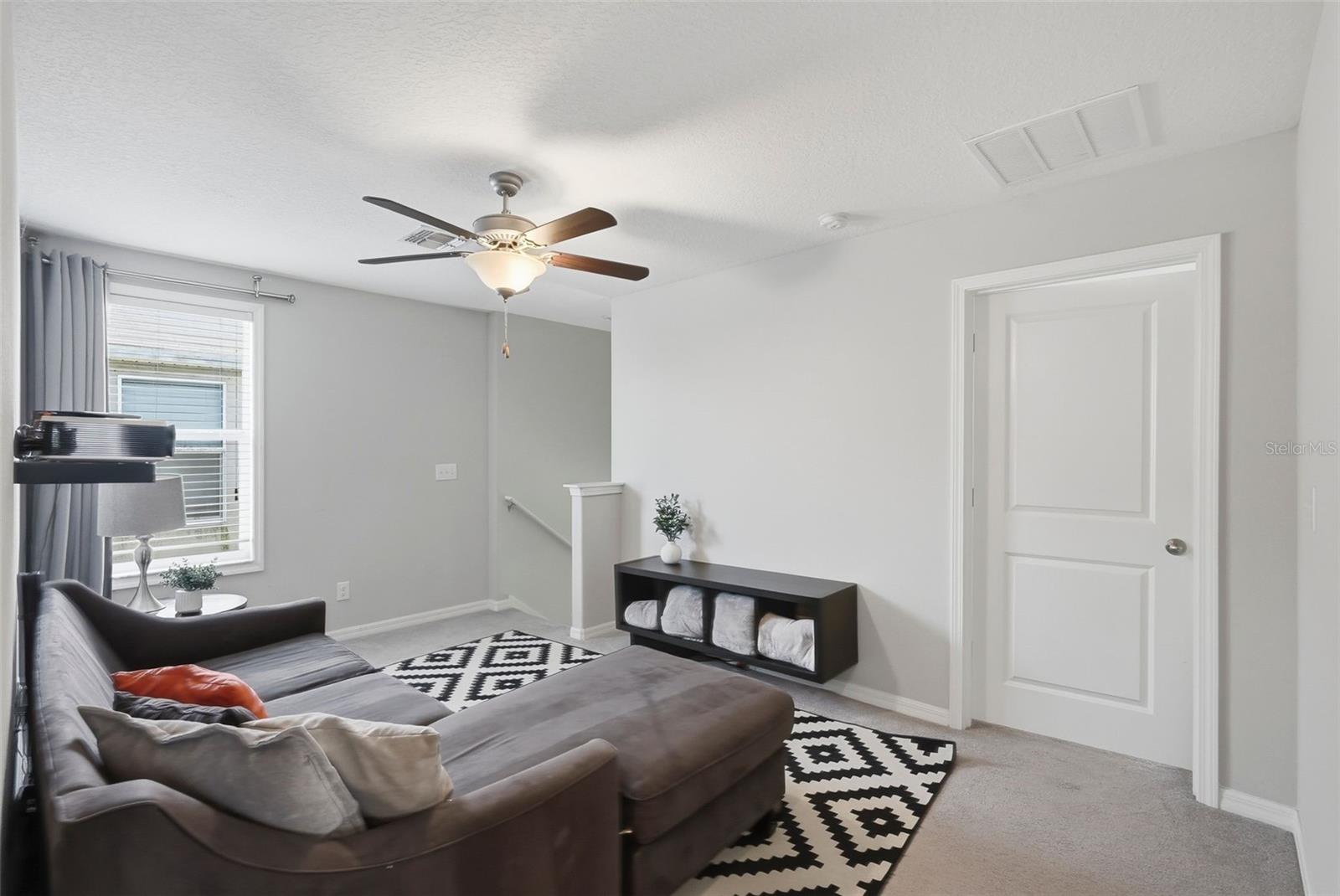 17204 YELLOW PINE ST — photo 24
