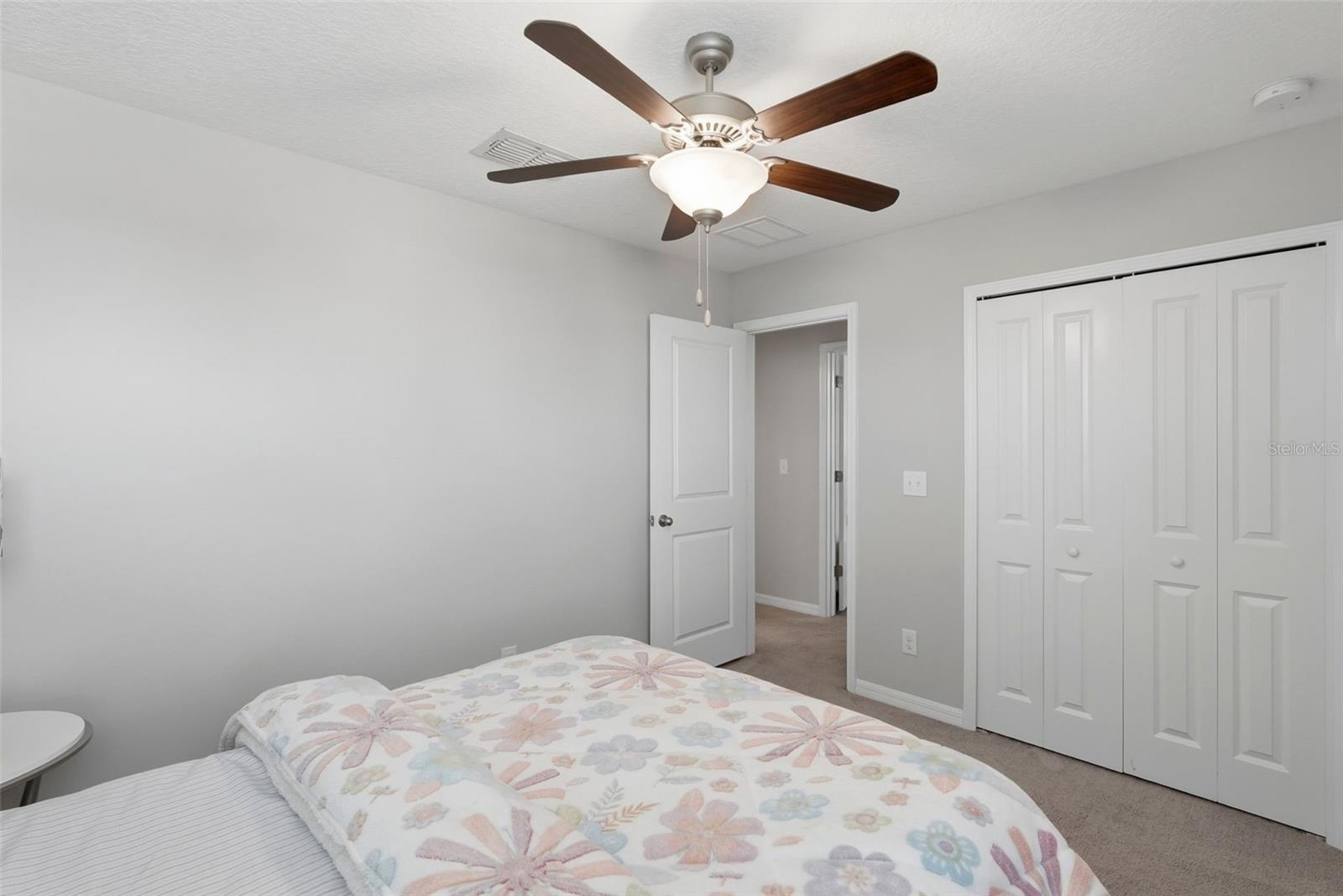 17204 YELLOW PINE ST — photo 38