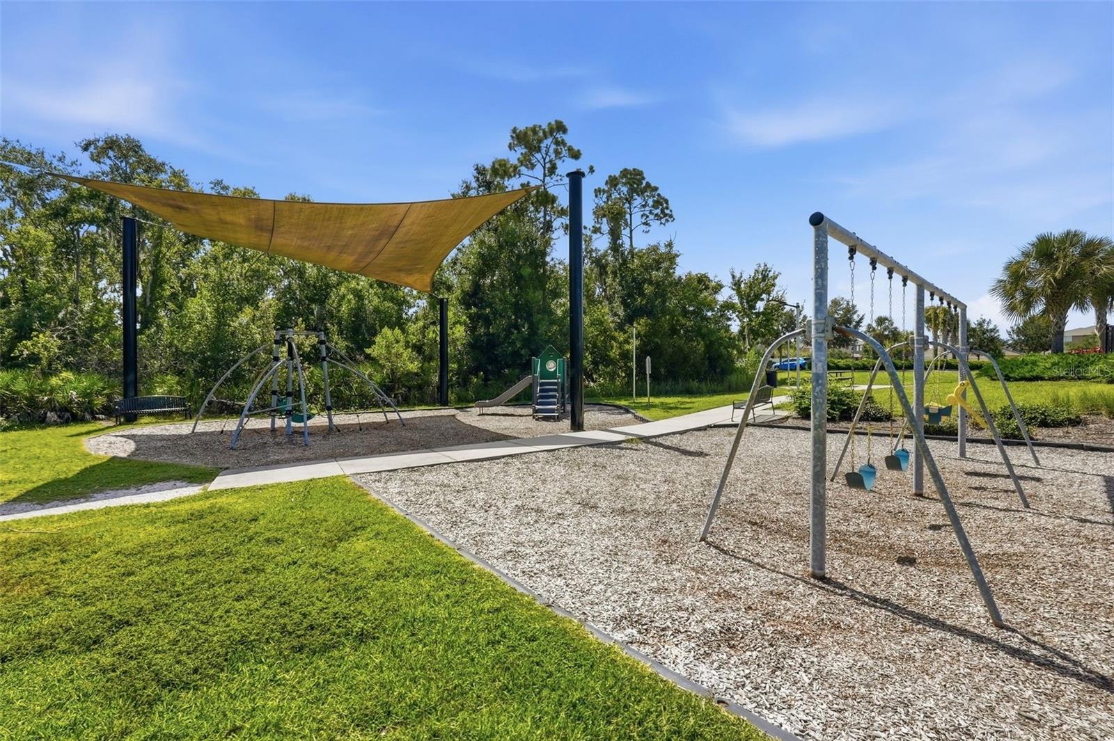 17204 YELLOW PINE ST — photo 56
