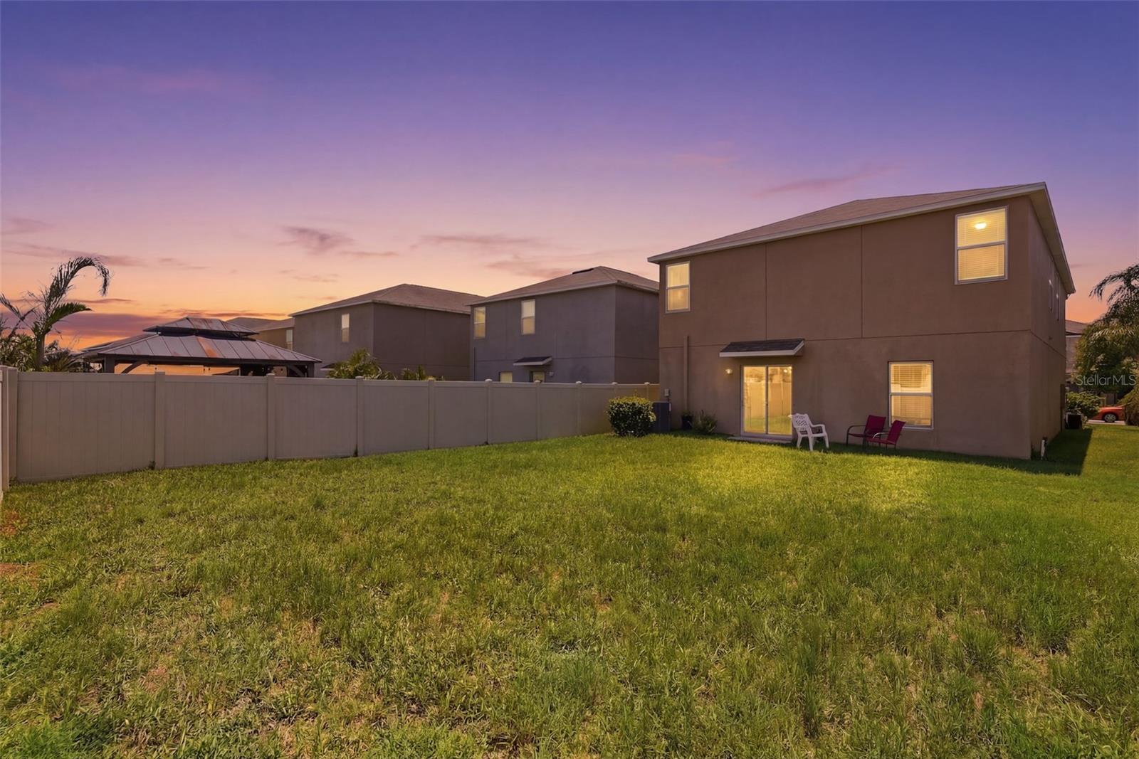17204 YELLOW PINE ST — photo 43