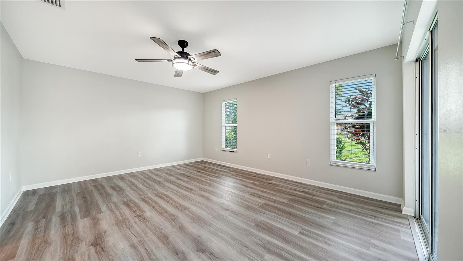 5689 EVERGREEN DR #18 — photo 20