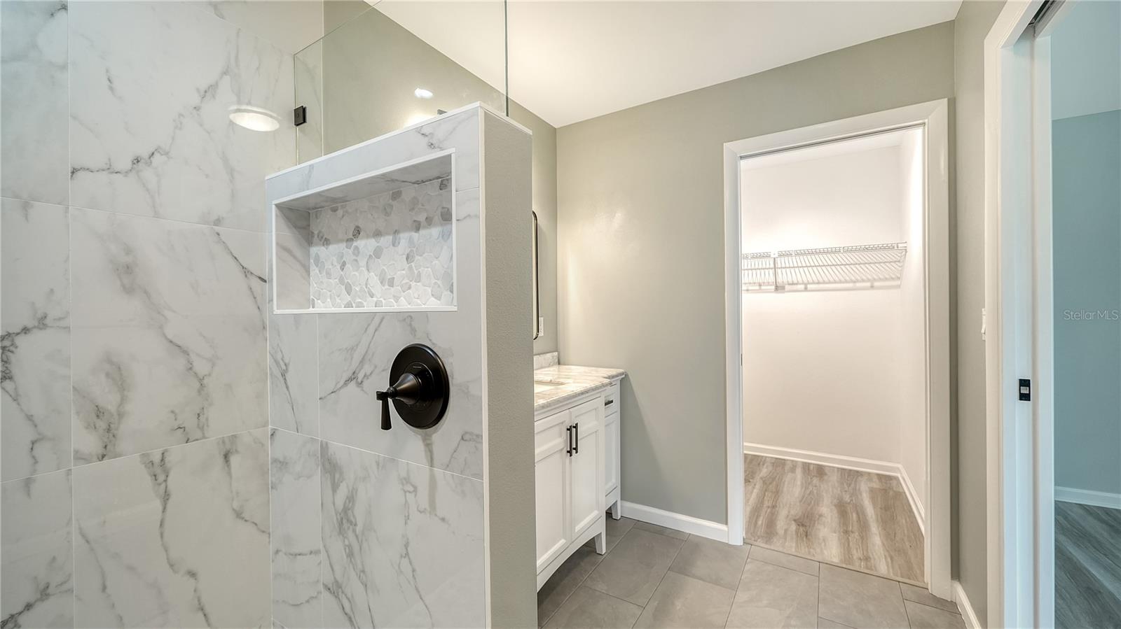 5689 EVERGREEN DR #18 — photo 22