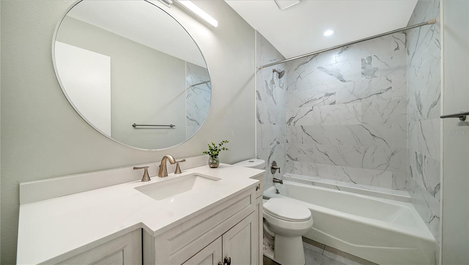 5689 EVERGREEN DR #18 — photo 26