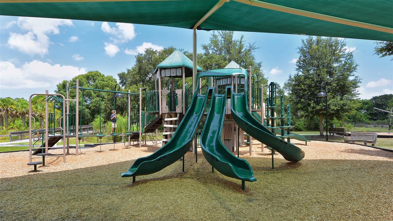 5689 EVERGREEN DR #18 — photo 40