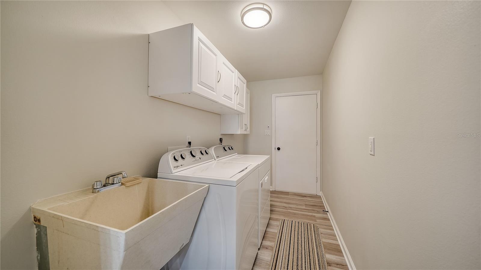 5689 EVERGREEN DR #18 — photo 28