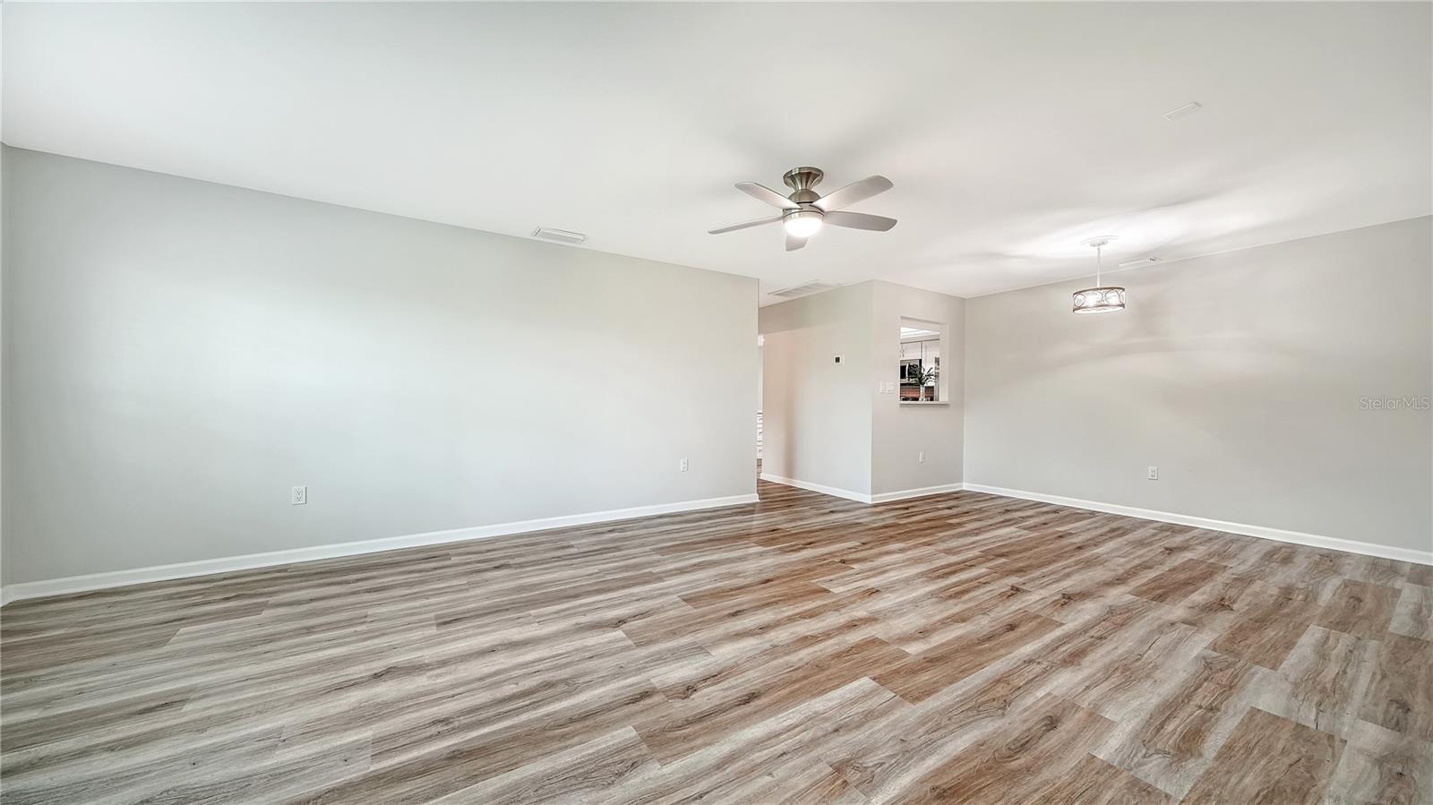 5689 EVERGREEN DR #18 — photo 5