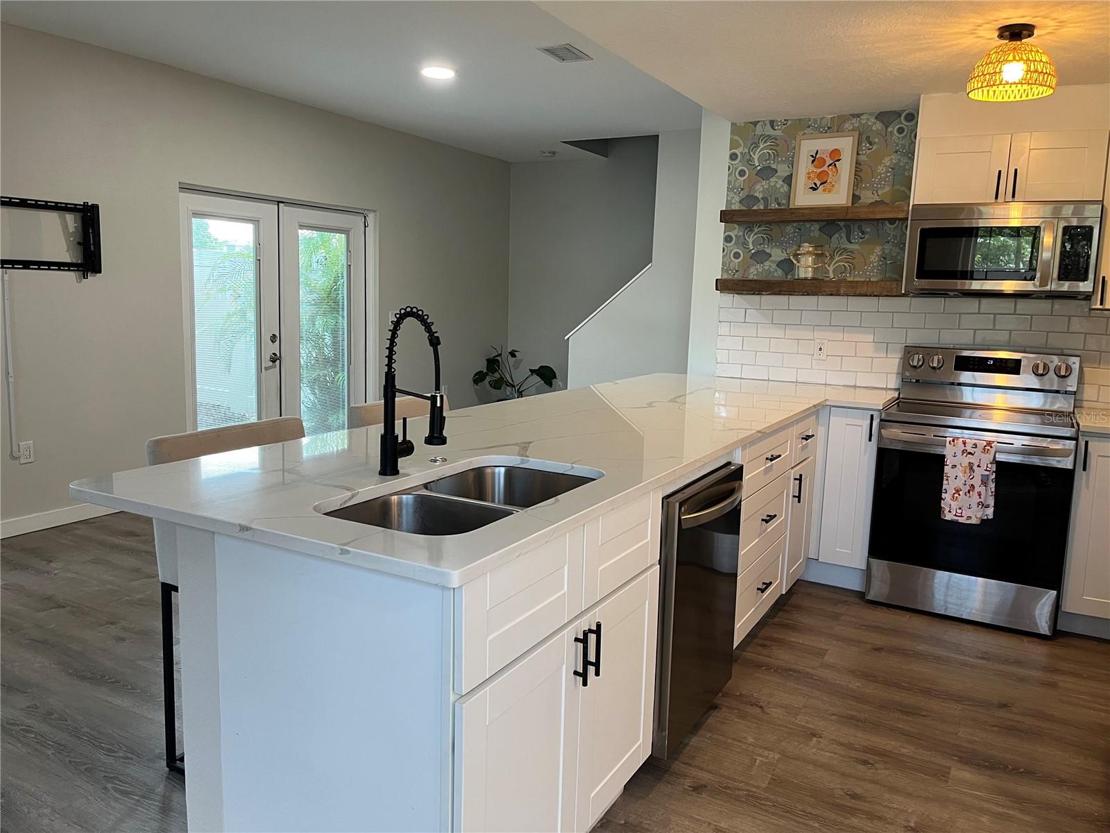 4326 TYLER CIR N — photo 12