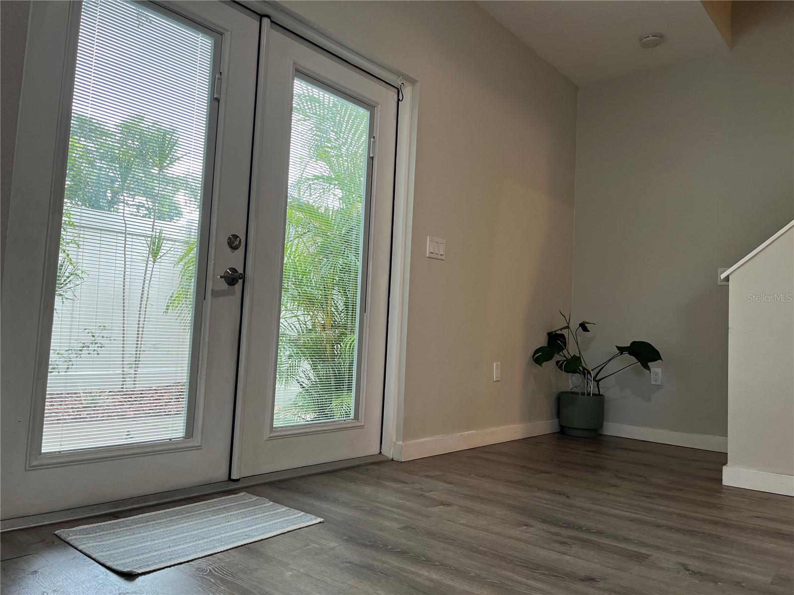 4326 TYLER CIR N — photo 28