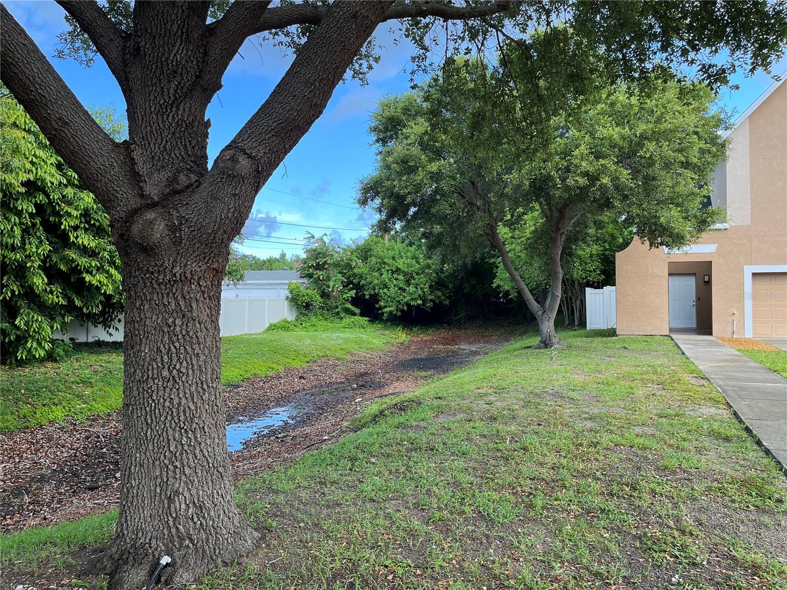 4326 TYLER CIR N — photo 2