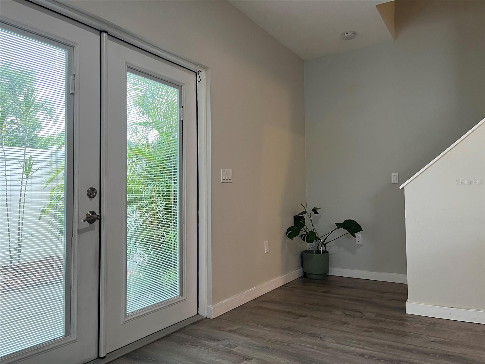 4326 TYLER CIR N — photo 27