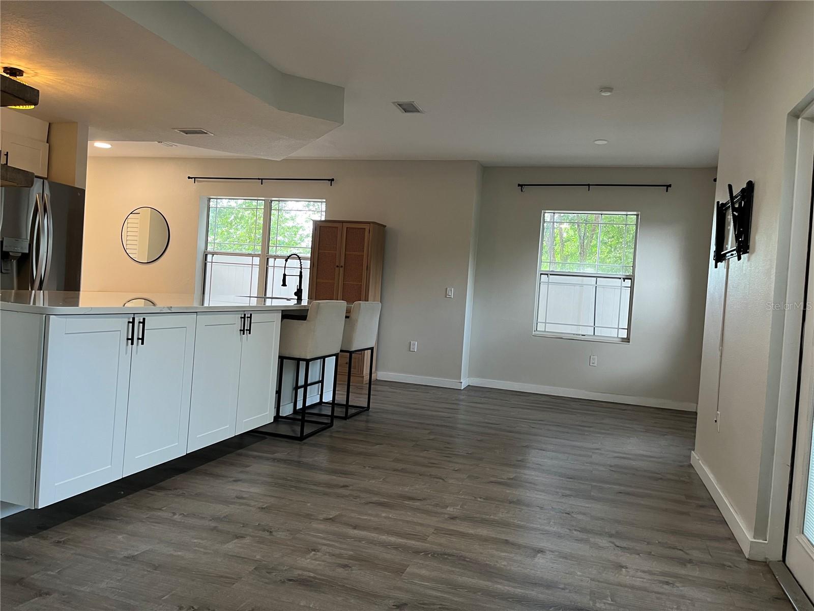 4326 TYLER CIR N — photo 18