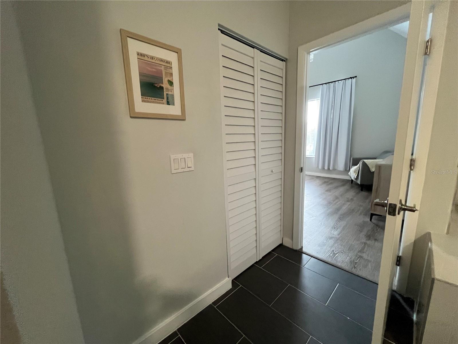 4326 TYLER CIR N — photo 60