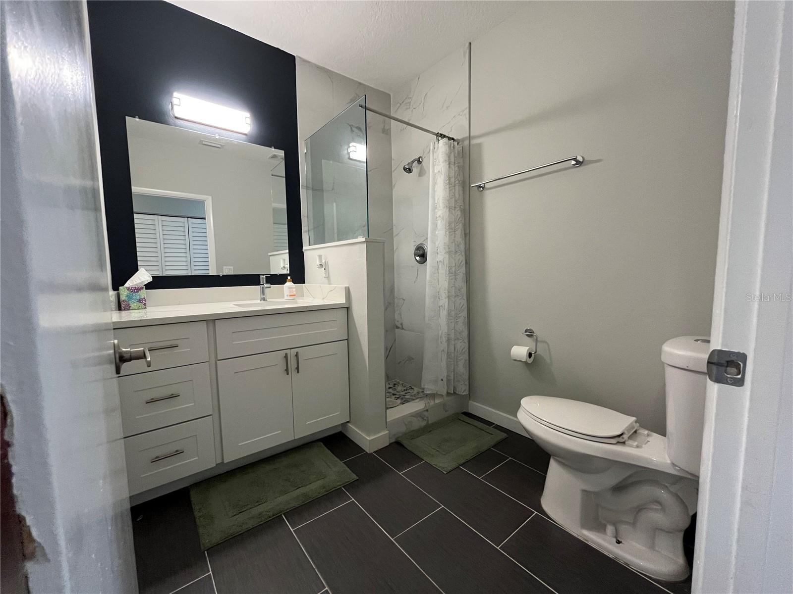 4326 TYLER CIR N — photo 42