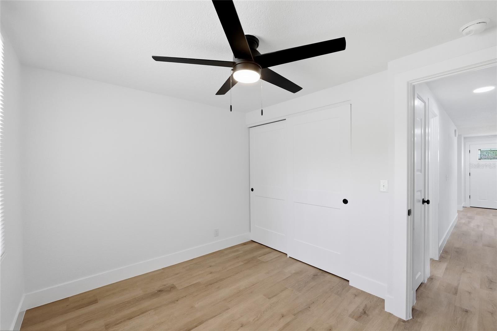 3412 E HENRY AVE — photo 11
