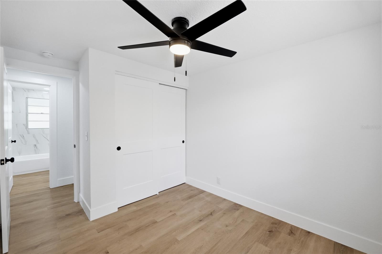 3412 E HENRY AVE — photo 16