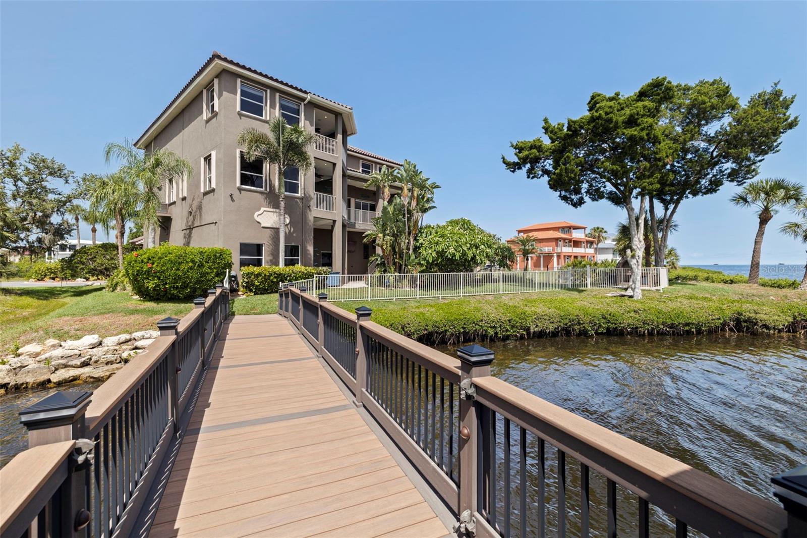 4631 HARBORPOINTE DR — photo 38