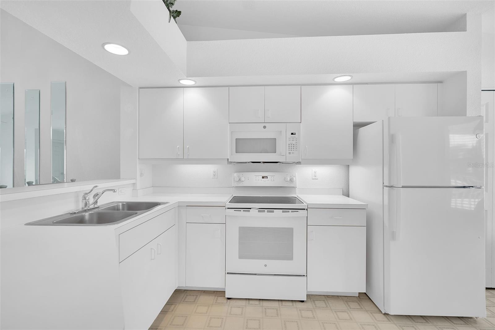 5725 GREENWOOD AVE #4201 — photo 5