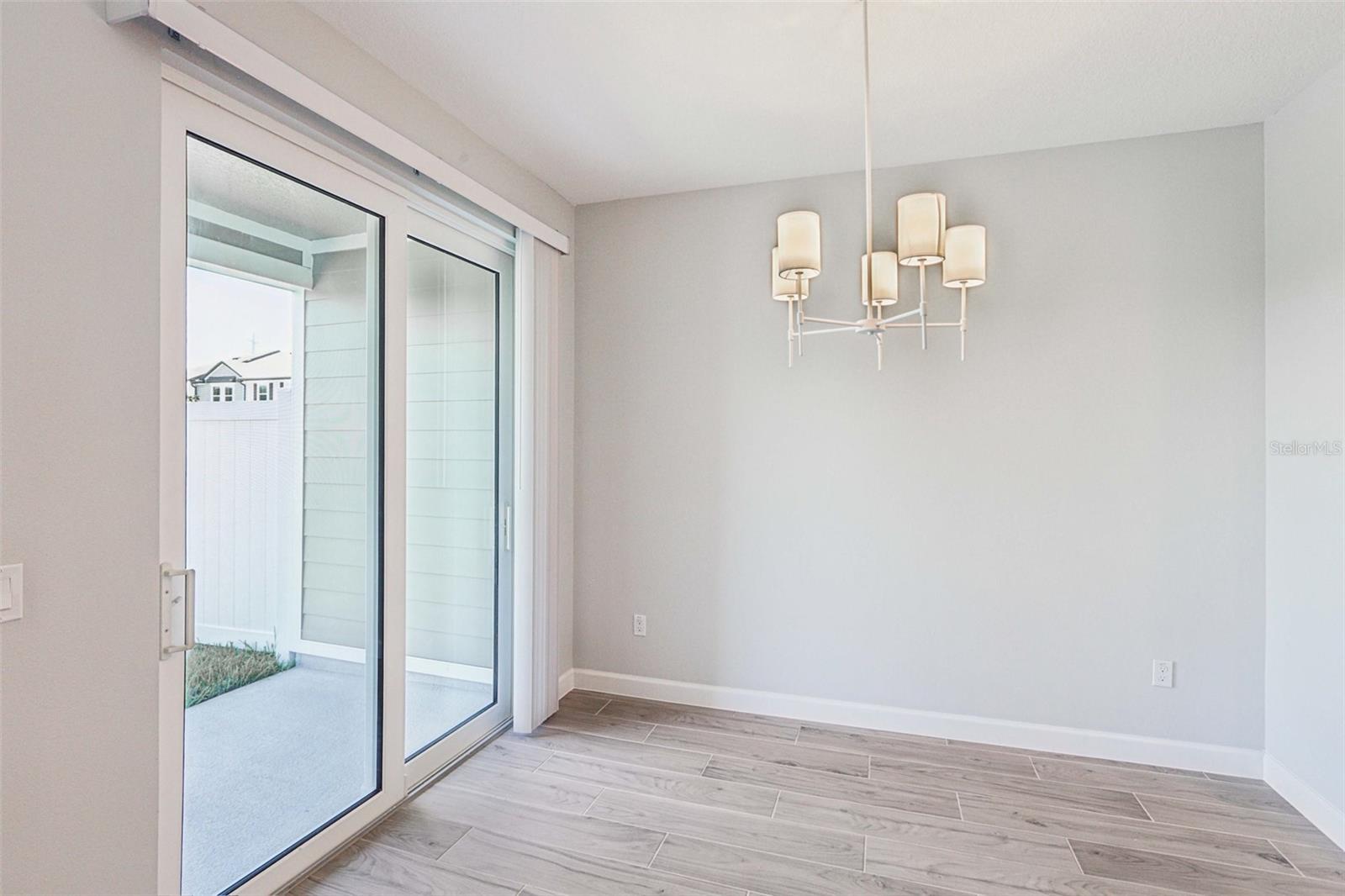 7558 DEER VALLEY CIRCLE — photo 8
