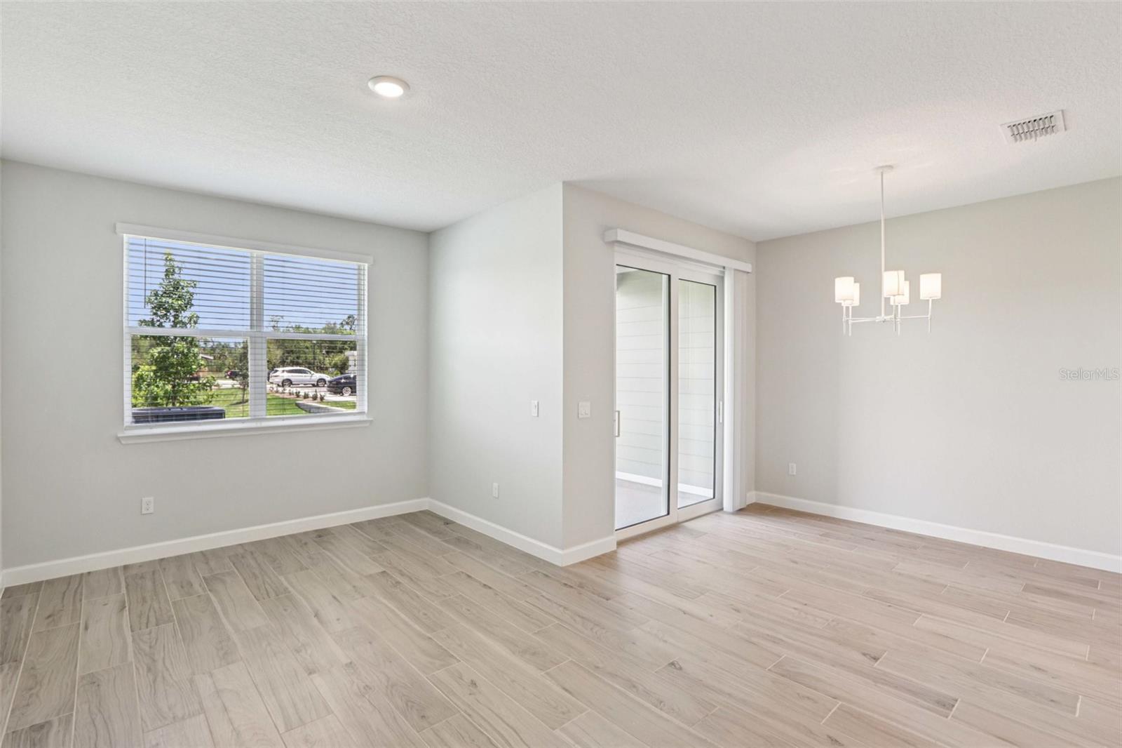 7558 DEER VALLEY CIRCLE — photo 5