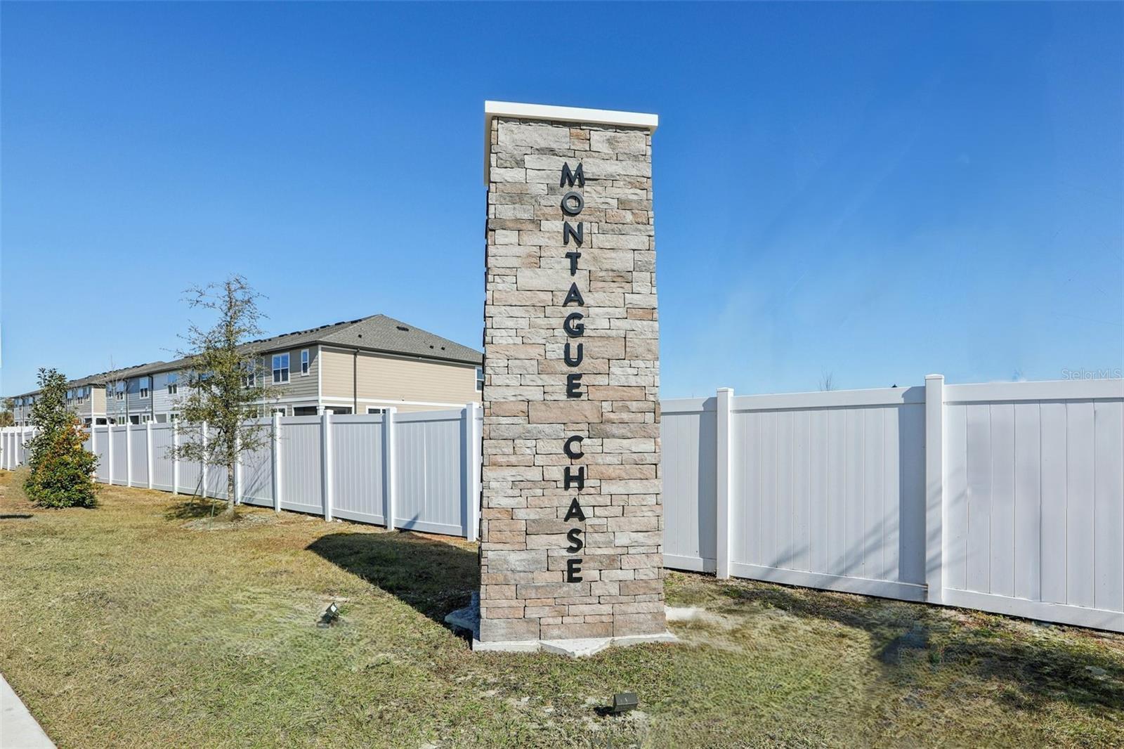 7558 DEER VALLEY CIRCLE — photo 23