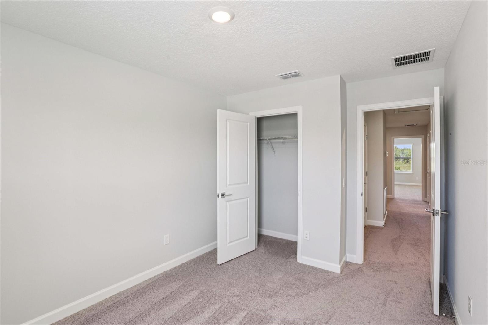 7558 DEER VALLEY CIRCLE — photo 17