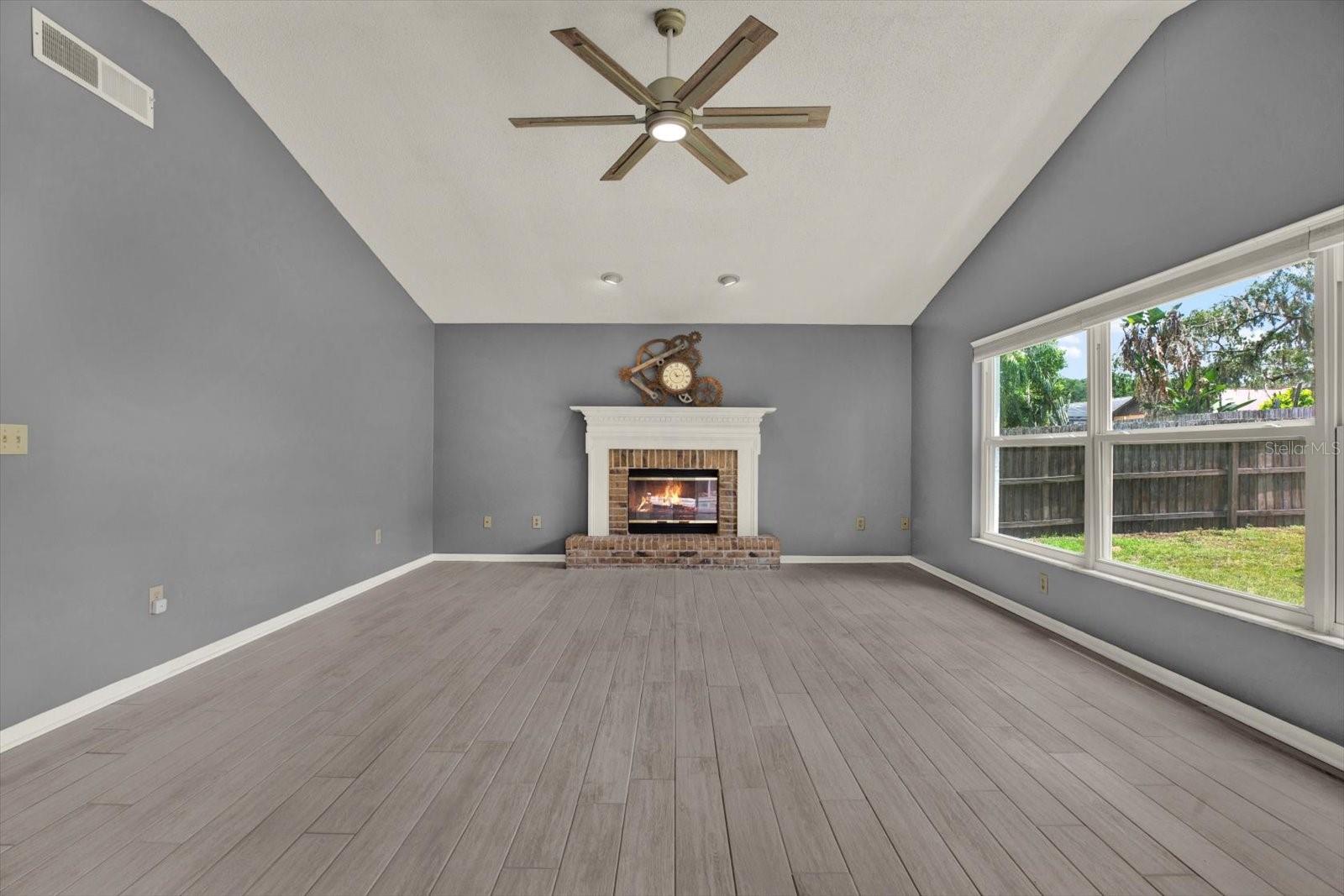 1805 TAWNEE PL — photo 18