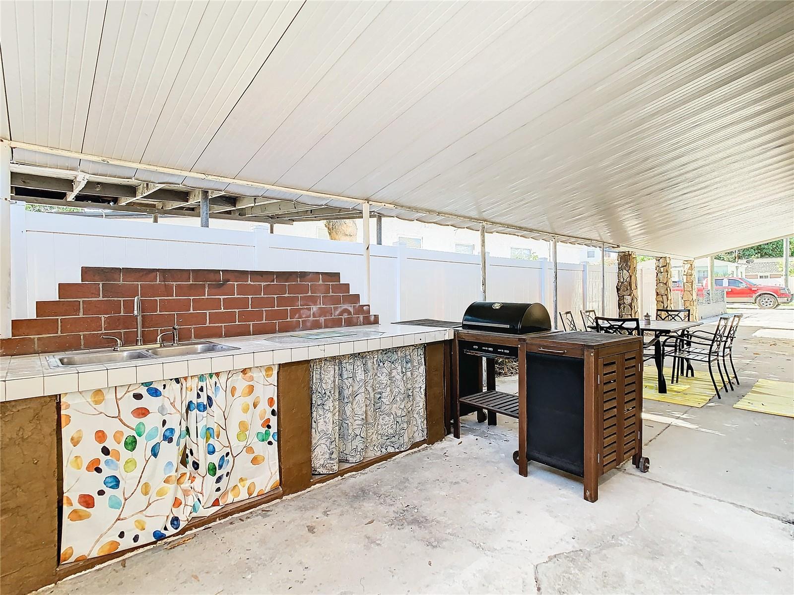 3321 W AILEEN ST — photo 43